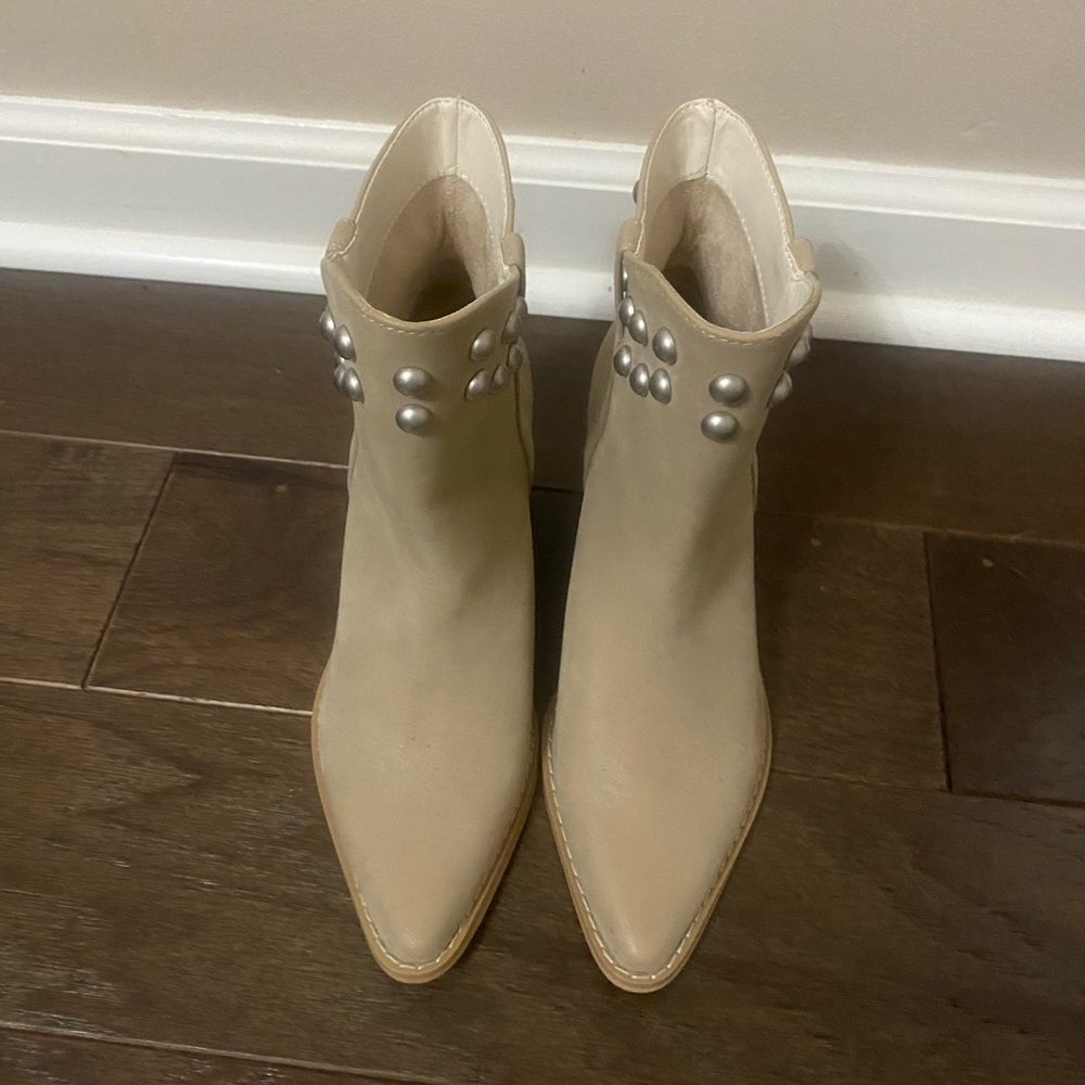 Oasis Society Alofi Studded Collar Booties Vegan Leather Tan Block Heel 6